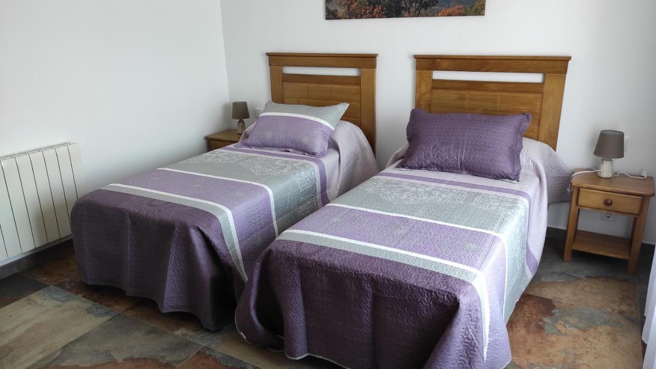 Casa Rural La Colmena Del Geoparque Navatrasierra Eksteriør billede